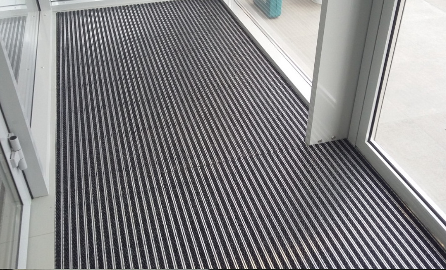 алюминиевая решетка придверная грязезащитная купить